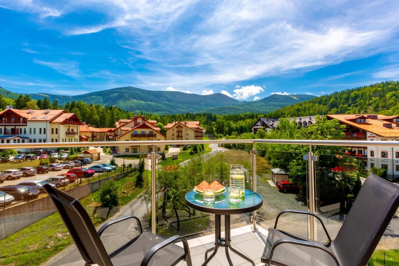 Apartamenty Bluesky: Mountain View Retreat in Karpacz Exterior photo